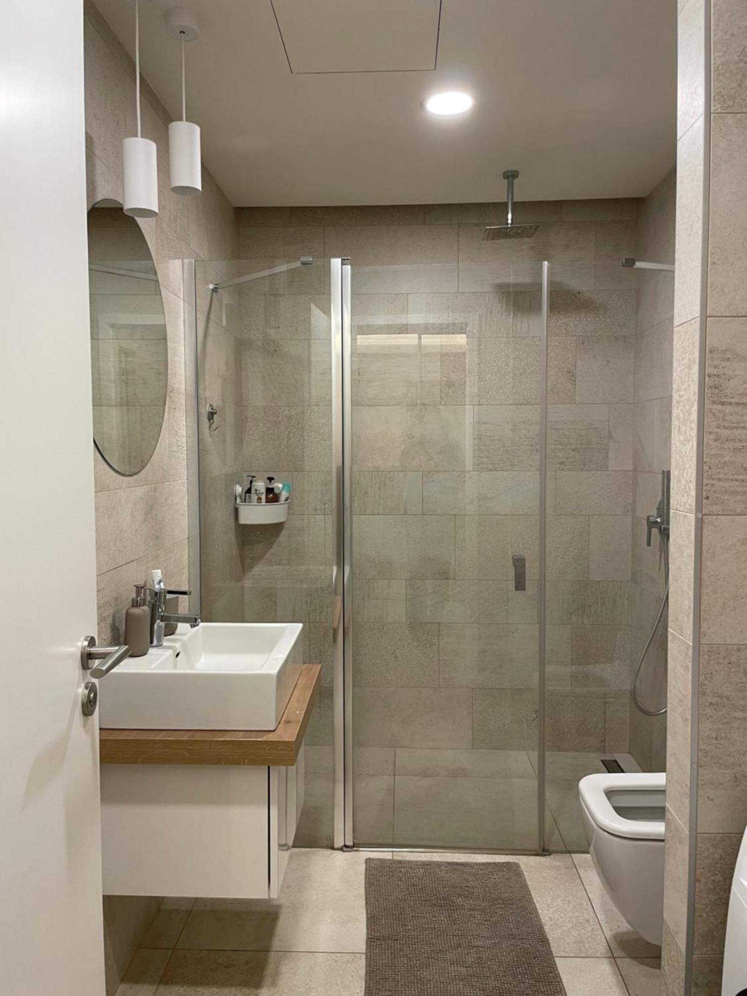Serene & Private Garden Oasis Apartment Prague